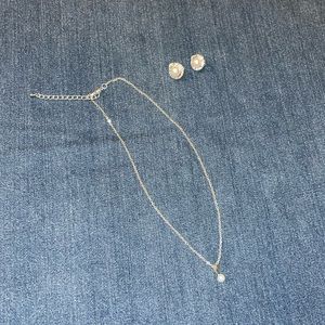 Silvertone and pearl set with clip on earrings